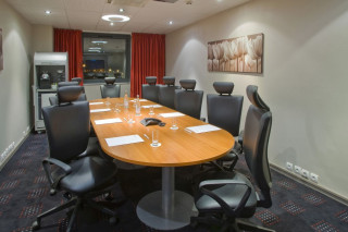 10-holiday-inn-toison-d-or-263146